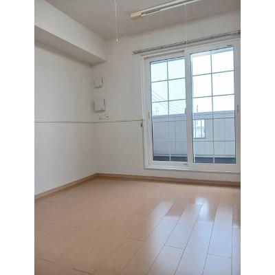 スカイフィールド・アサカＡ 202【管理NO：1-015619401-02020】 ★家具家電は申し込み後に搬入します 2026年08月下旬入居可能の物件写真2