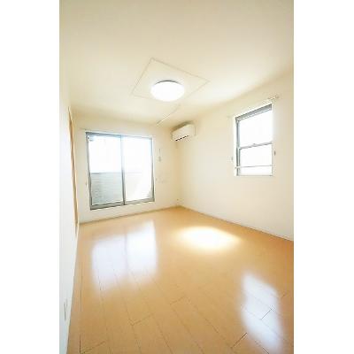 ルー　レジデンス 206【管理NO：1-019008701-02050】 ★家具家電は申し込み後に搬入します 2026年08月下旬入居可能の物件写真2