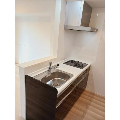 フォーリーフ　クローバー 202【管理NO：1-027598601-02020】 ★家具家電は申し込み後に搬入します 2026年08月下旬入居可能の物件写真3