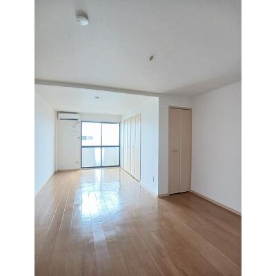 グランディール江木 202【管理NO：1-005418401-02020】 ★家具家電は申し込み後に搬入します 2026年08月下旬入居可能の物件写真2