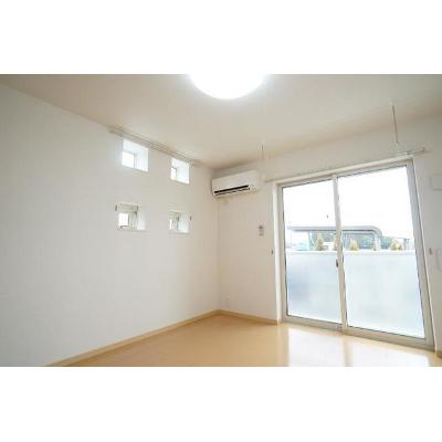 カレントⅡ 101【管理NO：1-019718001-01010】 ★家具家電は申し込み後に搬入します 2026年08月下旬入居可能の物件写真2