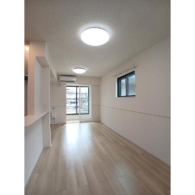 ヒカルサ熊谷肥塚Ⅱ 101【管理NO：1-028560802-01010】 ★家具家電は申し込み後に搬入します★の物件写真2