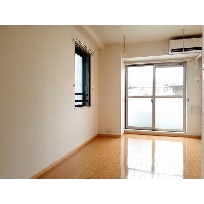 クラール　ハイレン 201【管理NO：1-016396701-02010】 ★家具家電は申し込み後に搬入します 2026年08月下旬入居可能の物件写真2