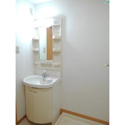 グランツⅡ 204【管理NO：1-011982002-02040】 ★家具家電は申し込み後に搬入します 2026年09月中旬入居可能の物件写真6