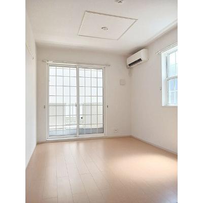 グランディア・ＴＡＫＡ 101【管理NO：1-017205801-01010】 ★家具家電は申し込み後に搬入します★ ★2026年11月下旬入居可能★の物件写真2