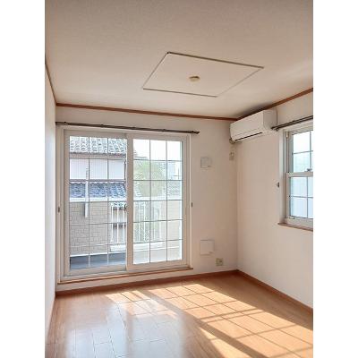 ラ・エスティーム 201【管理NO：1-012275001-02010】 ★家具家電は申し込み後に搬入します★の物件写真2