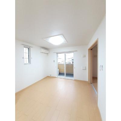 レグルス 101【管理NO：1-015779401-01010】 ★家具家電は申し込み後に搬入します 2026年08月下旬入居可能の物件写真2