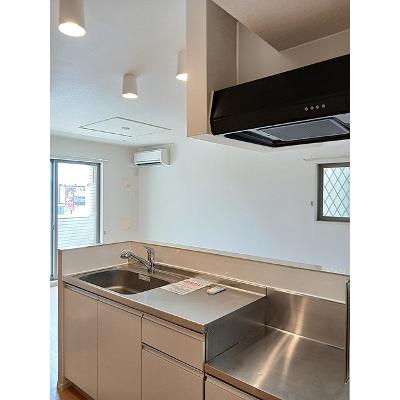 ラハナⅡ 101【管理NO：1-020084702-01010】 ★家具家電は申し込み後に搬入します★の物件写真3