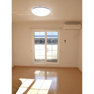 apartment 愛知県小牧市大字三ツ渕惣作１３２８番地 

↓地図はこちらから