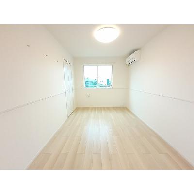ヴェール　フォレ 203【管理NO：1-026182201-02030】 ★家具家電は申し込み後に搬入します 2026年09月上旬入居可能の物件写真2