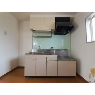 サンシャイン堂本 103【管理NO：1-005391601-01030】 ★家具家電は申し込み後に搬入します★の物件写真3