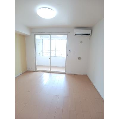 バンデ　ハルト 205【管理NO：1-018528501-02040】 ★家具家電は申し込み後に搬入します★の物件写真2