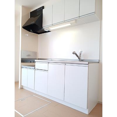 フィオーレ篠原 101【管理NO：1-018228201-01010】 ★家具家電は申し込み後に搬入します★の物件写真3