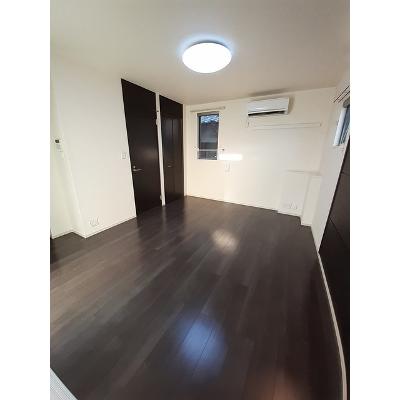 プリムローズ・ヒル 105【管理NO：1-020858501-01050】 ★家具家電は申し込み後に搬入します 2026年08月下旬入居可能の物件写真2