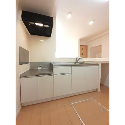 エミール 103【管理NO：1-020978001-01030】 ★家具家電は申し込み後に搬入します★ ★2026年09月上旬入居可能★の物件写真3