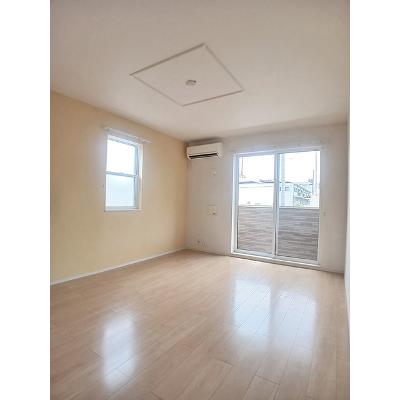 カファレル　Ａ 101【管理NO：1-023606201-01010】 ★家具家電は申し込み後に搬入します★の物件写真2