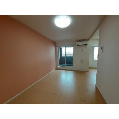 ヴィラージュ　ドウ　ソレイユⅠ 203【管理NO：1-019218901-02030】 ★家具家電は申し込み後に搬入します 2026年08月下旬入居可能の物件写真2