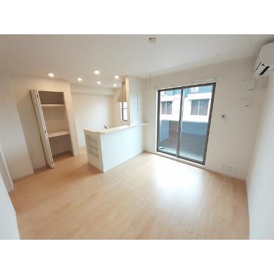 マーレ・インテルノⅤ 103【管理NO：1-024859104-01030】 ★家具家電は申し込み後に搬入します★の物件写真2
