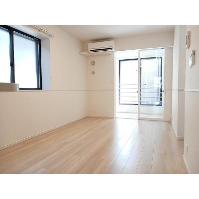 プラネッツ・リラン　Ⅱ 103【管理NO：1-027649702-01030】 ★家具家電は申し込み後に搬入します★の物件写真2