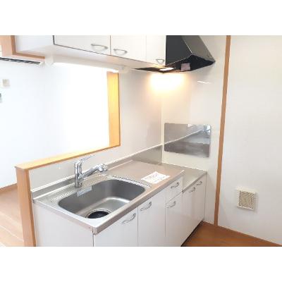 グランツシェ－ネ 202【管理NO：1-014551301-02020】 ★家具家電は申し込み後に搬入します★の物件写真3