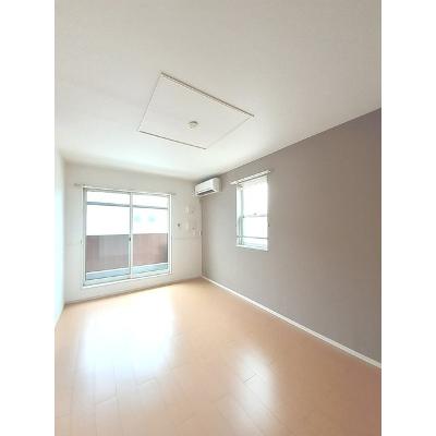 フォルシュ・ヴェーラ 203【管理NO：1-020067201-02030】 ★家具家電は申し込み後に搬入します 2026年08月下旬入居可能の物件写真2