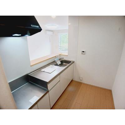 プリムローズ　エム 103【管理NO：1-020597601-01030】 ★家具家電は申し込み後に搬入しますの物件写真3