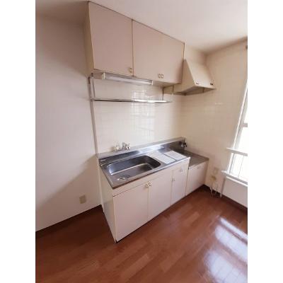 カイザー松森 202【管理NO：1-005433701-02020】 ★家具家電は申し込み後に搬入します★ ★2026年09月上旬入居可能★の物件写真3