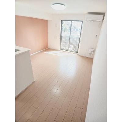 ソレイユ 103【管理NO：1-021062401-01030】 ★家具家電は申し込み後に搬入します★ ★2026年09月中旬入居可能★の物件写真2
