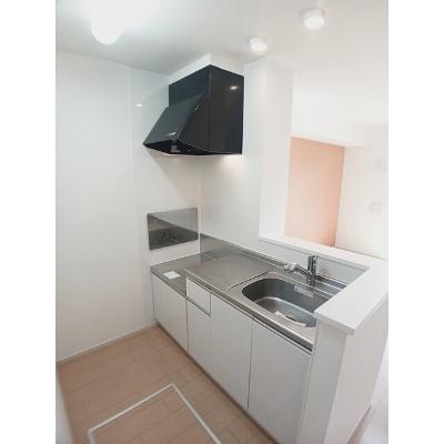 ソレイユ 103【管理NO：1-021062401-01030】 ★家具家電は申し込み後に搬入します★ ★2026年09月中旬入居可能★の物件写真3