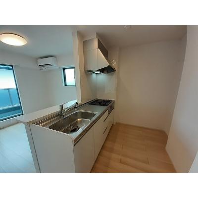 アマネセル 201【管理NO：1-026620201-02010】 ★家具家電は申し込み後に搬入します★ ★2026年08月下旬入居可能★の物件写真3