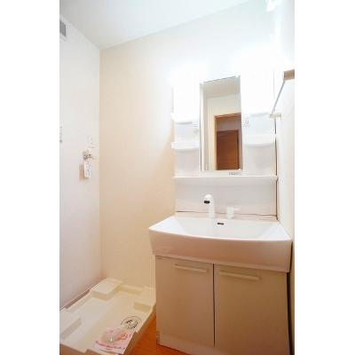 ココネリゾートⅠ 102【管理NO：1-020148901-01020】 ★家具家電は申し込み後に搬入します★の物件写真6