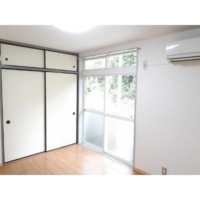 ツリーハウス 202【管理NO：1-004651801-02020】 ★家具家電は申し込み後に搬入します★ ★2026年09月上旬入居可能★の物件写真2