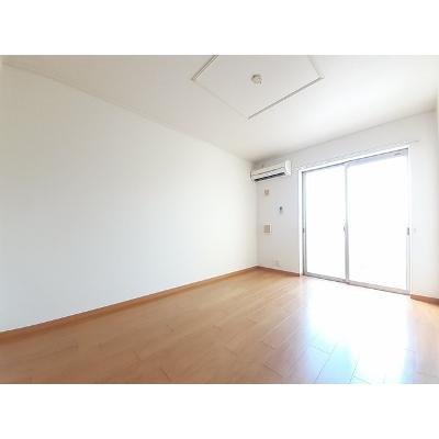 フレ　グラン　シャリオ 204【管理NO：1-014086501-02040】 ★家具家電は申し込み後に搬入します 2026年09月中旬入居可能の物件写真2