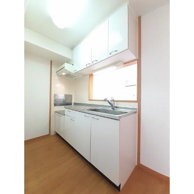フレ　グラン　シャリオ 204【管理NO：1-014086501-02040】 ★家具家電は申し込み後に搬入します 2026年09月中旬入居可能の物件写真3