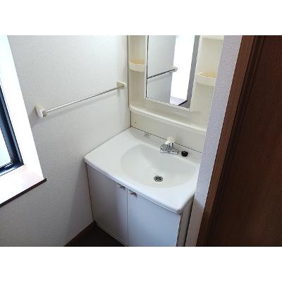 プルメリアＤ 103【管理NO：1-010631601-01030】 ★家具家電は申し込み後に搬入します★の物件写真6