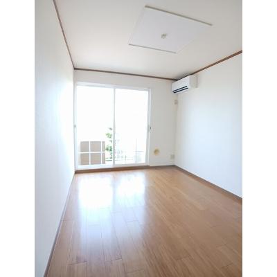 エポワールＡ 101【管理NO：1-010933401-01010】 ★家具家電は申し込み後に搬入します 2026年08月中旬入居可能の物件写真2