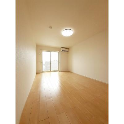 ミドルＣ 202【管理NO：1-021021901-02020】 ★家具家電は申し込み後に搬入します★ ★2026年09月中旬入居可能★の物件写真2