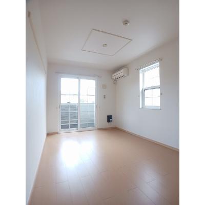 オルバス 101【管理NO：1-016356001-01010】 ★家具家電は申し込み後に搬入します 2026年10月上旬入居可能の物件写真2
