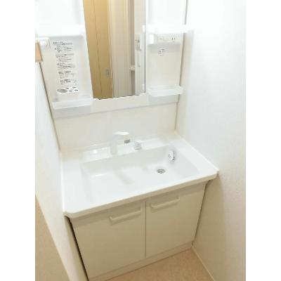 クオーレ 302【管理NO：1-023558501-03020】 ★家具家電は申し込み後に搬入します★ ★2026年08月下旬入居可能★の物件写真6