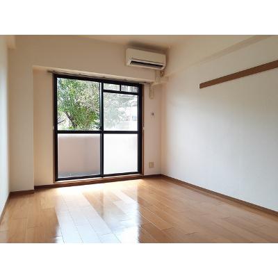 マ．メール．ロア 106【管理NO：1-011171801-01050】 ★家具家電は申し込み後に搬入します★の物件写真2