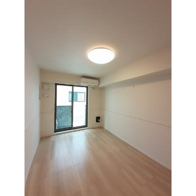 ラビットレジデンス八日市 105【管理NO：1-025840901-01050】 ★家具家電は申し込み後に搬入します 2026年09月中旬入居可能の物件写真2