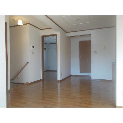 アウローラ 203【管理NO：1-011561401-02030】 ★家具家電は申し込み後に搬入します 2026年08月下旬入居可能の物件写真2