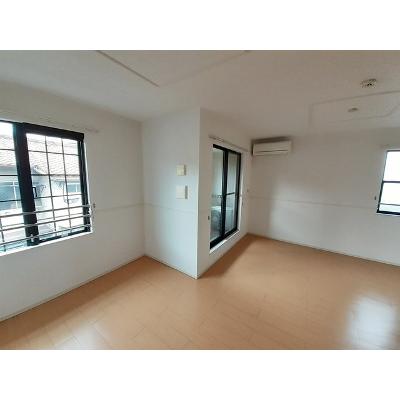 アンブラッセ 201【管理NO：1-018725701-02010】 ★家具家電は申し込み後に搬入します★ ★2026年09月上旬入居可能★の物件写真2