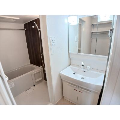 エアリーⅤ 305【管理NO：1-027981601-03040】 ★家具家電は申し込み後に搬入します★の物件写真6
