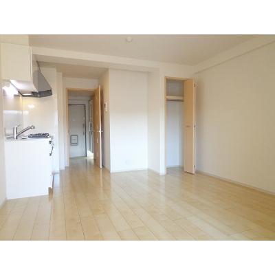 サンプラザ　茨木 503【管理NO：1-020411801-05030】 ★家具家電は申し込み後に搬入します★ ★2026年10月中旬入居可能★の物件写真2