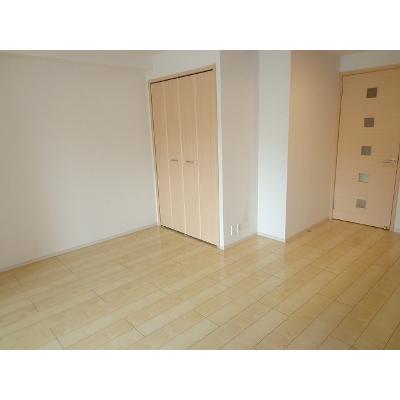 サンプラザ　茨木 406【管理NO：1-020411801-04050】 ★家具家電は申し込み後に搬入します★ ★2026年09月中旬入居可能★の物件写真2