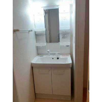 apartment 和歌山県海南市重根西１丁目１番地１３ 

↓地図はこちらから