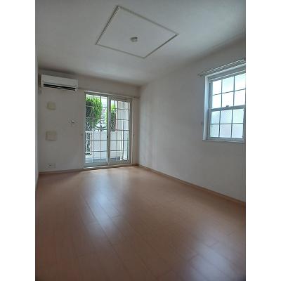ブリーゼ 101【管理NO：1-016543301-01010】 ★家具家電は申し込み後に搬入します★の物件写真2
