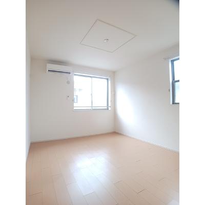 グレイス・コート 201【管理NO：1-017550901-02010】 ★家具家電は申し込み後に搬入します★の物件写真2