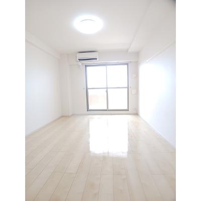 グリシナ 603【管理NO：1-019480401-06030】 ★家具家電は申し込み後に搬入します★の物件写真2